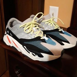 Adidas Yeezy 700 Waverunner